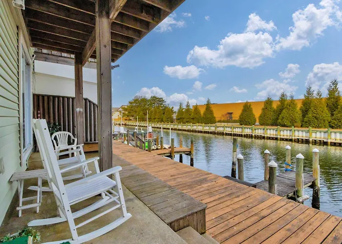 112b Newport Bay *